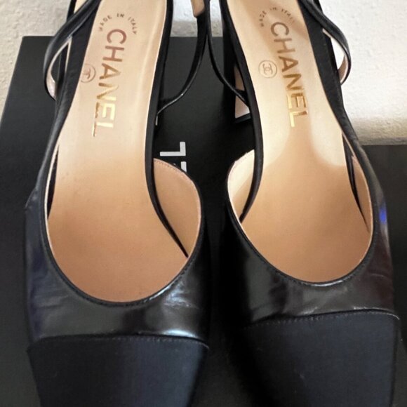 AUTHENTIC CHANEL BLACK CC SLINGBACKS. WELL WORN ** 39 - Picture 5 of 6